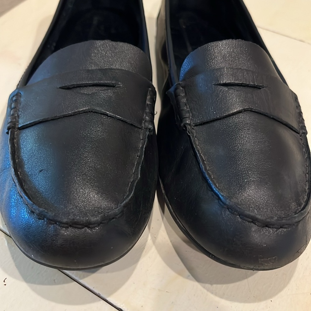 Born Black Leather Loafers size 9.5 women’s - Picture 2 of 9